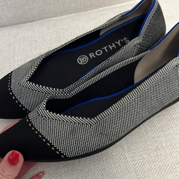 Women’s Rothys Pointed Toe Flats - Picture 6 of 6